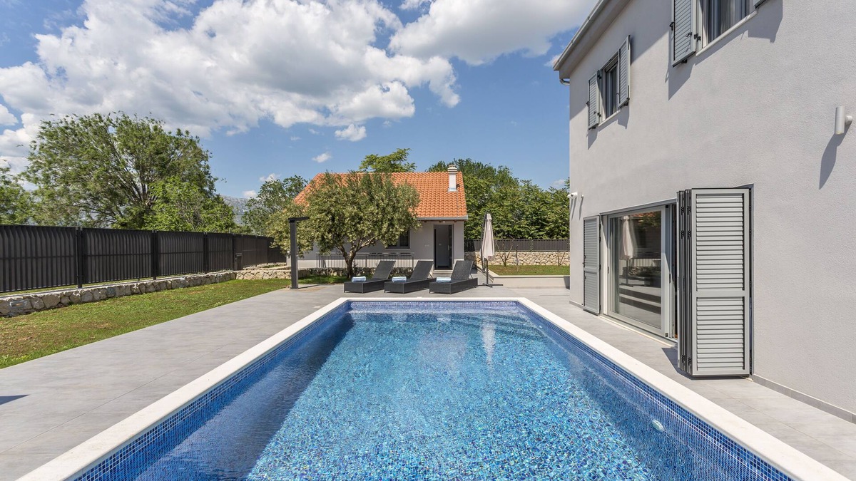 Split Villa | Beautiful Eco-Friendly Villa in Split – Just Steps from Marjan and the Center
