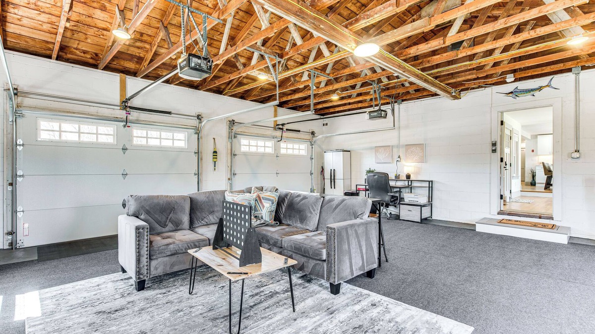 South Eliot House | Beautiful Eliot Retreat w/Fire Pit & Game Room!