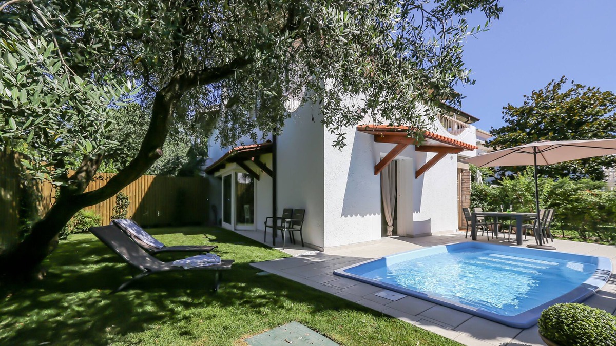 Colombare Villa | Beautiful exclusive villa 50 meters from the lake