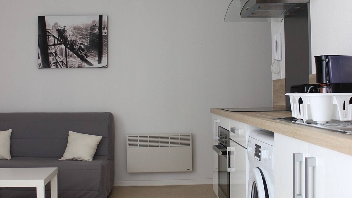 Lamalou-les-Bains Apartment | Beautiful F2 modern terrace 10m2 PMR access (handicap) - closed courtyard private parking