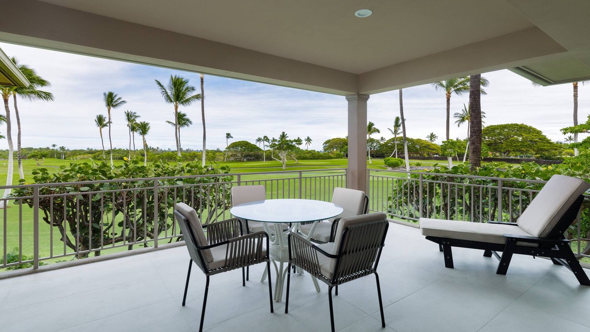 Kaupulehu Condo | Beautiful Fairway Villa 104A at Hualalai w/Resort Pool, AC & Two Golf Carts