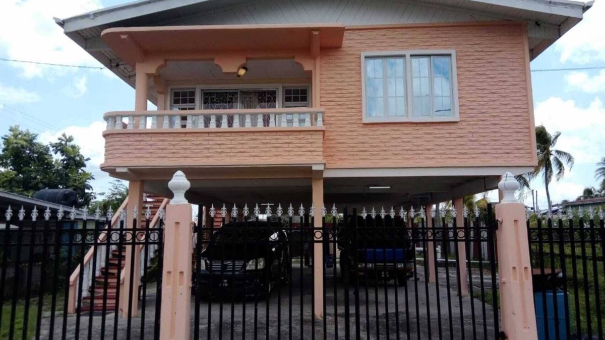 Port Mourant House | Beautiful Family Home