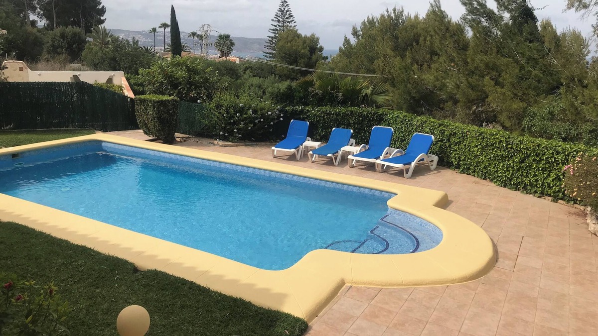 Javea Villa | Beautiful Family Villa in Javea, Private pool, Free Wifi, Parking