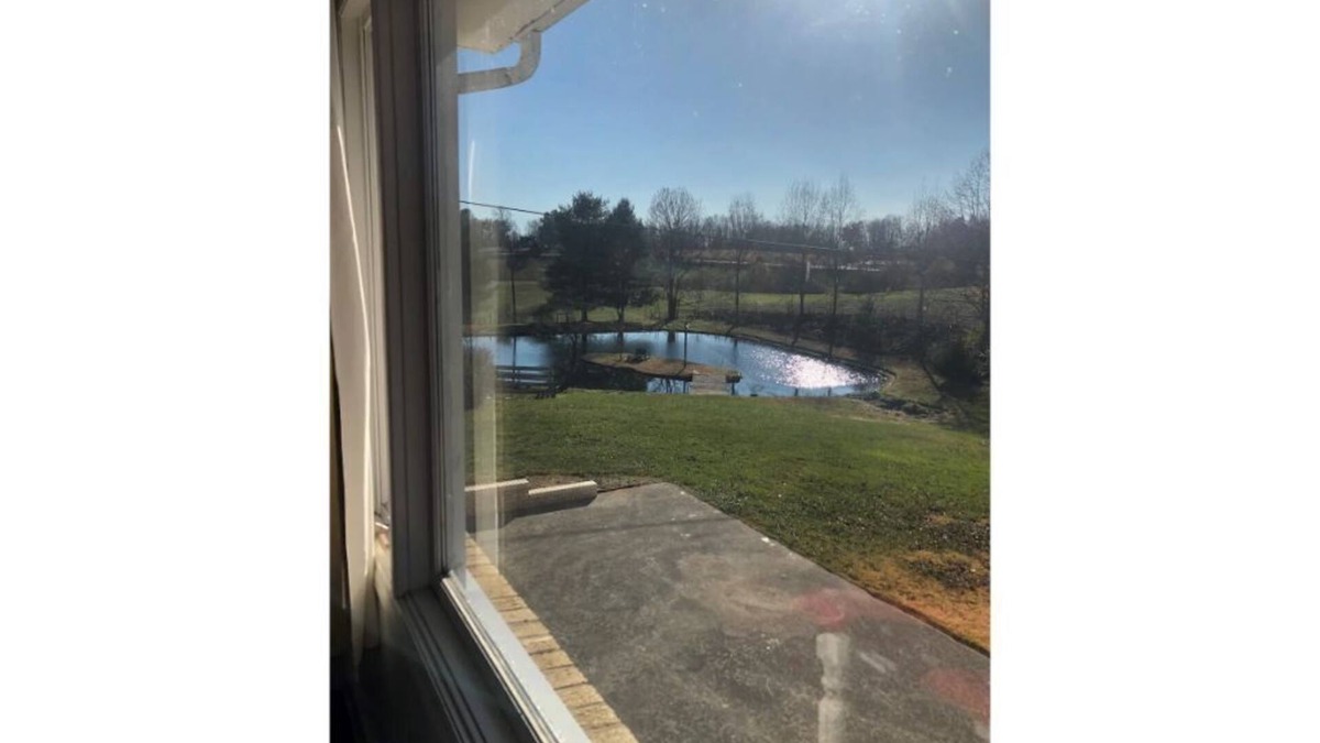 Ferrum House | Beautiful Farm Stay with lots of views and picturesque scenery!