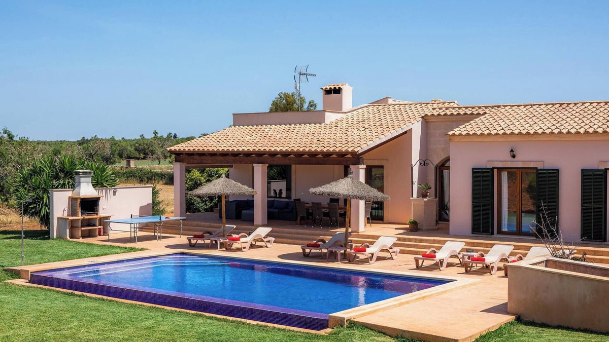 Santanyi Villa | Beautiful Finca "Sa Xorca" with pool, Air Conditioning and Wi-Fi