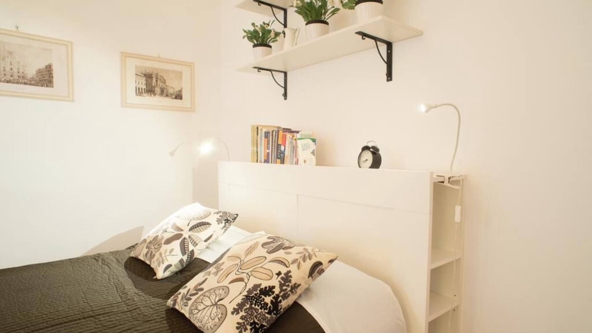 Central Station House | Beautiful flat in CITY CENTER. 10 min from central station 1 min from metro.
