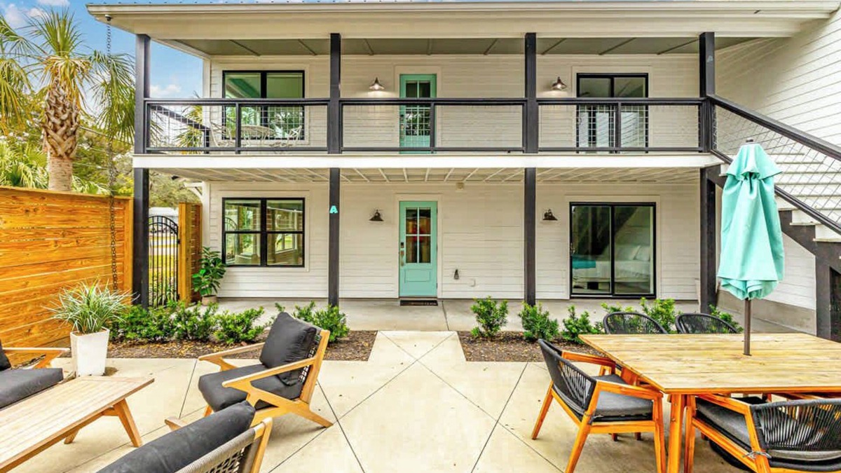 Saint Simons Island Condo | *Beautiful* Folly Flats Just STEPS from the BEACH!