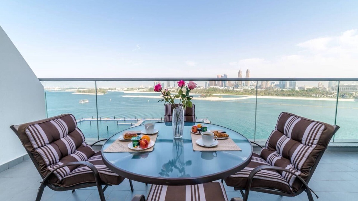 Palm Jumeirah Apartment | beautiful *full sea view *in palm with private beach access