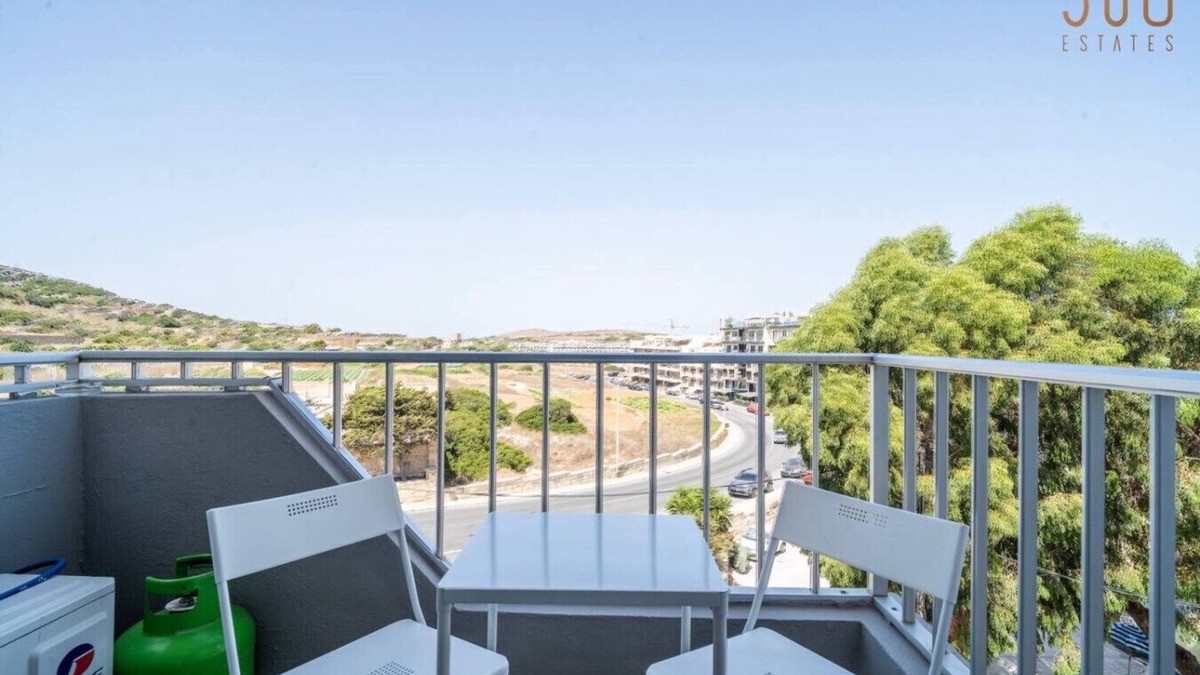 Għadira Apartment | Beautiful, fully equipped 2BR home in Mellieha
