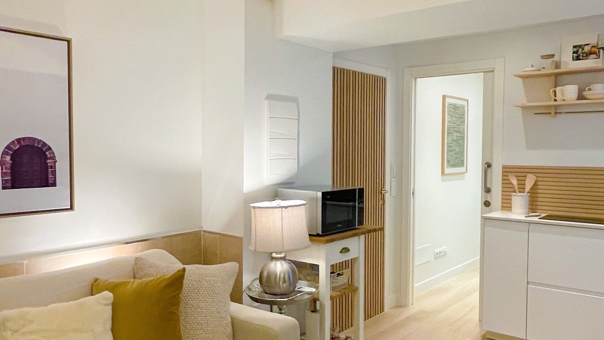 Portopi House | Beautiful Garden Casita centrally located in Palma