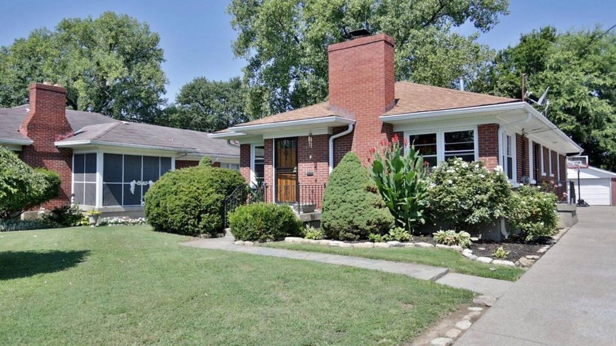 Merriwether House | Beautiful Germantown Ranch CLOSE TO EVERYTHING!