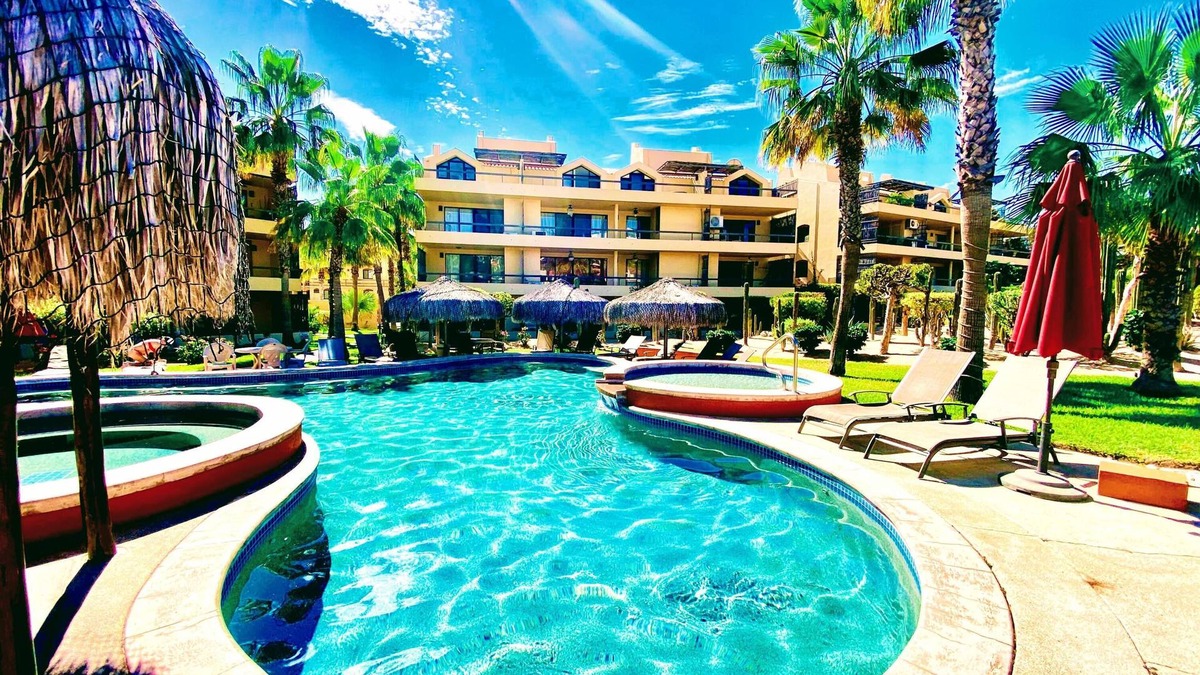 Campo de Golf Fonatur Condo | Beautiful golf course King bedroom1 block the ocean - Prime location in LCF2!