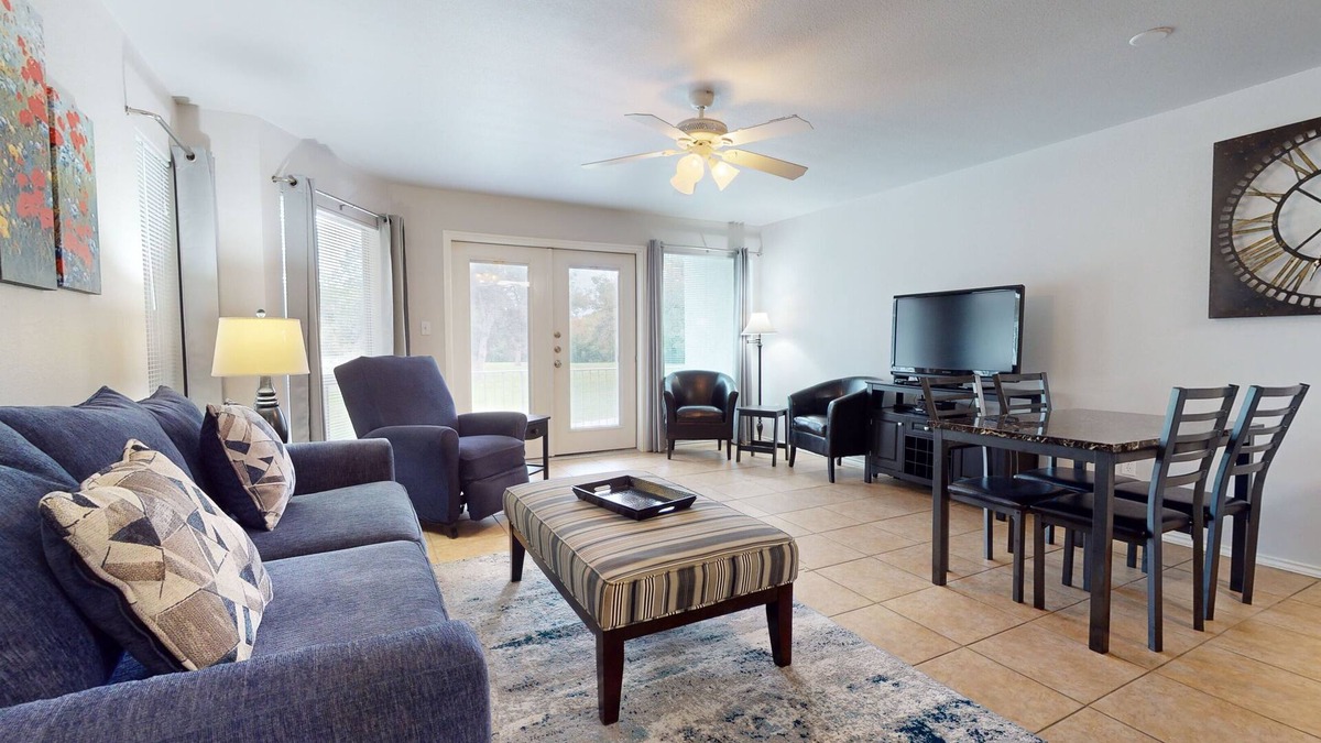 New Braunfels Condo | Beautiful Guadalupe River hideaway! WW E101 *Free Tubes with Rental*
