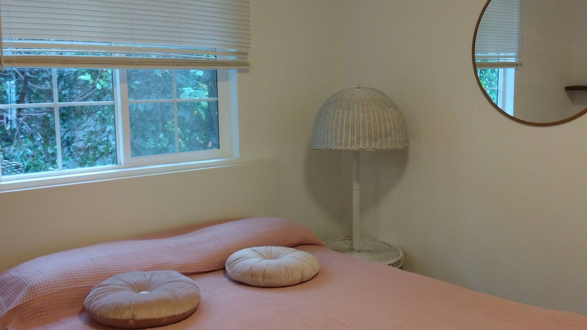 Woodland Hills House | Beautiful guest house with pool