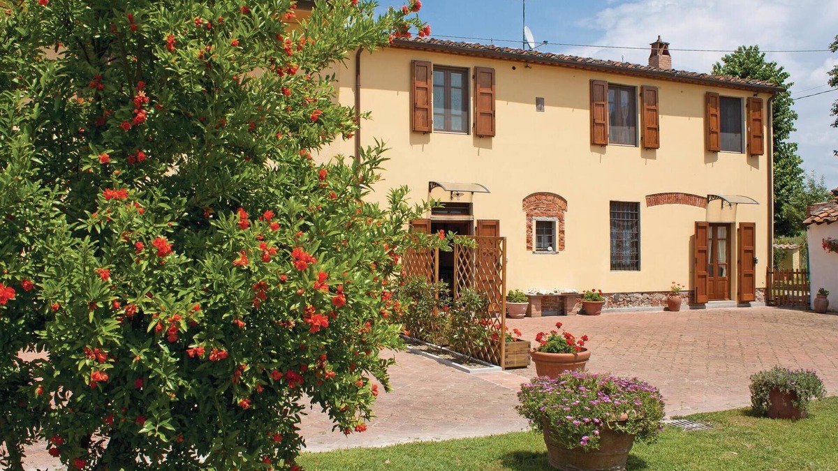 Ponte Buggianese House | Beautiful home in Ponte Buggianese PT