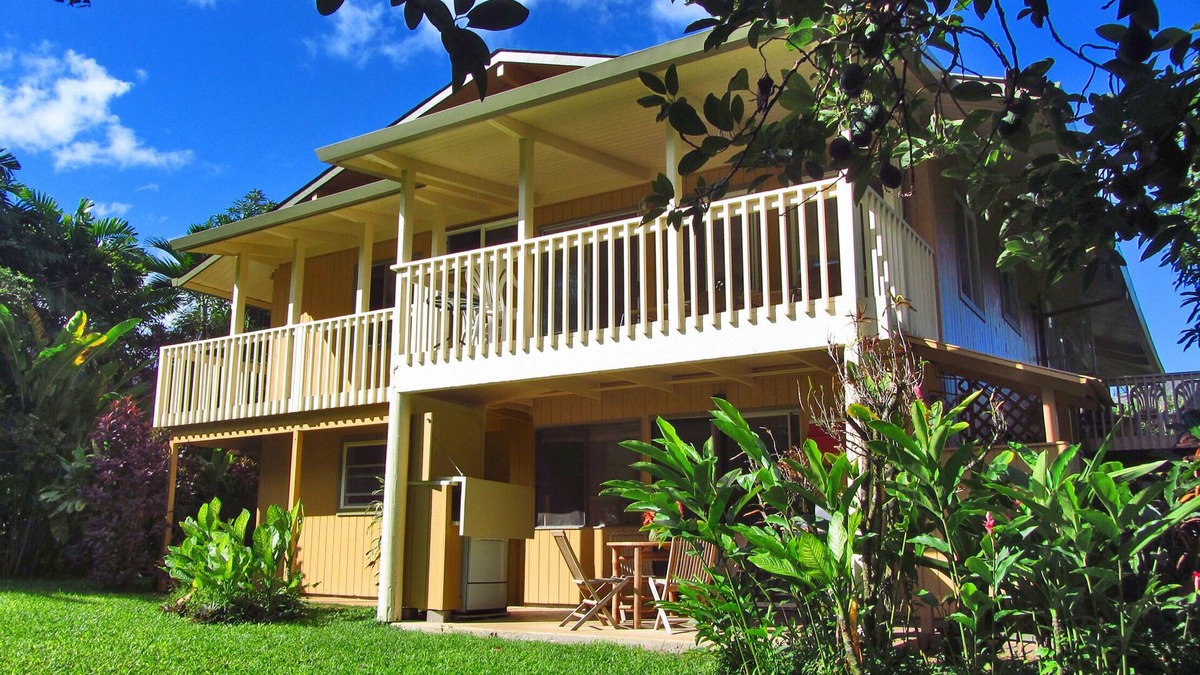 Hanalei Palms House | Beautiful Hanalei Home One Block to the Beach at Magnificent Hanalei Bay
