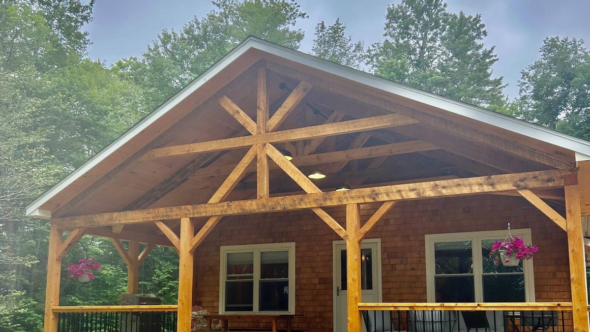 Lincolnville House | Beautiful Heated Cottage by Pitcher Pond - 3 gorgeous acres - Sleeps 4