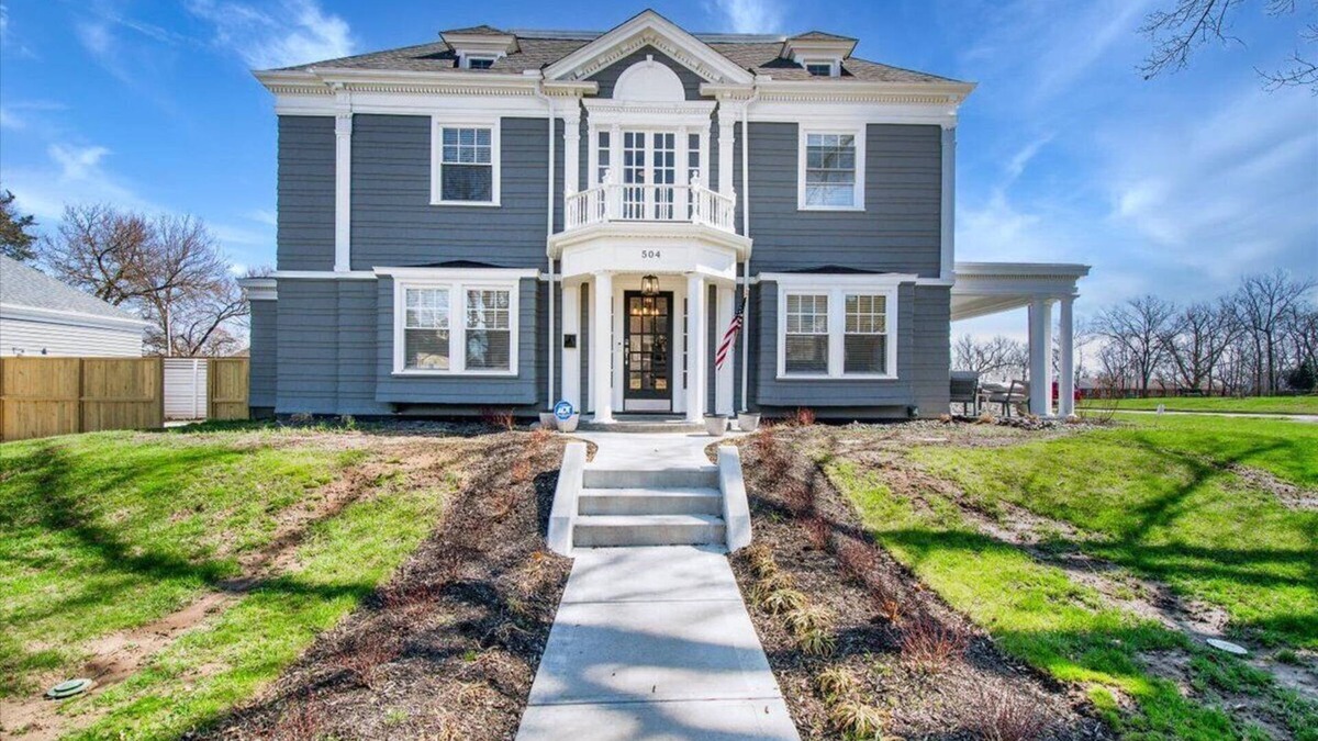 Hamilton House | Beautiful Historic Henry Jacoby Residencen