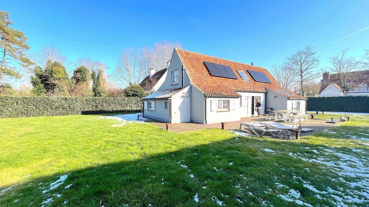 Nieuwpoort-aan-Zee House | Beautiful holiday home with a large garden