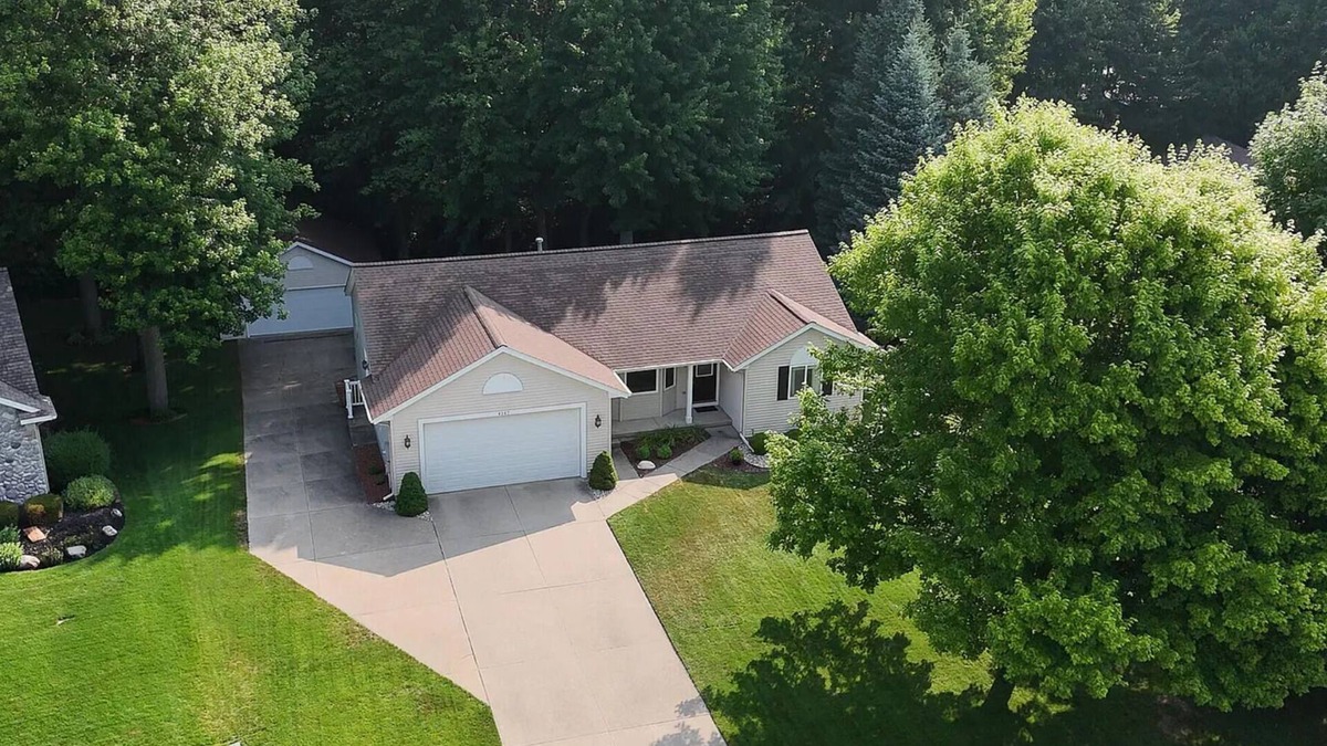 Hudsonville House | Beautiful home in a central, convenient location