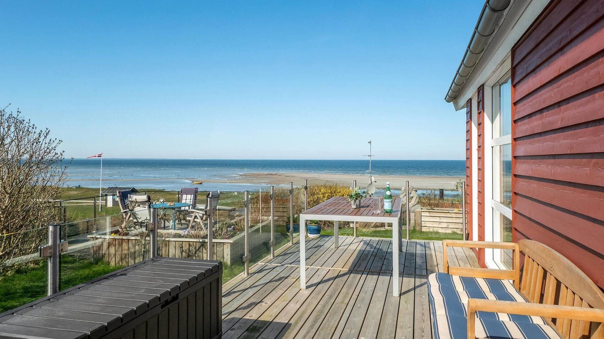 Allingabro House | Beautiful home in Allingåbro with WiFi
