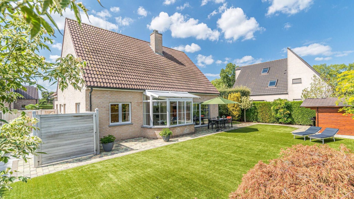 Oostduinkerke House | Beautiful home in Oostduinkerke