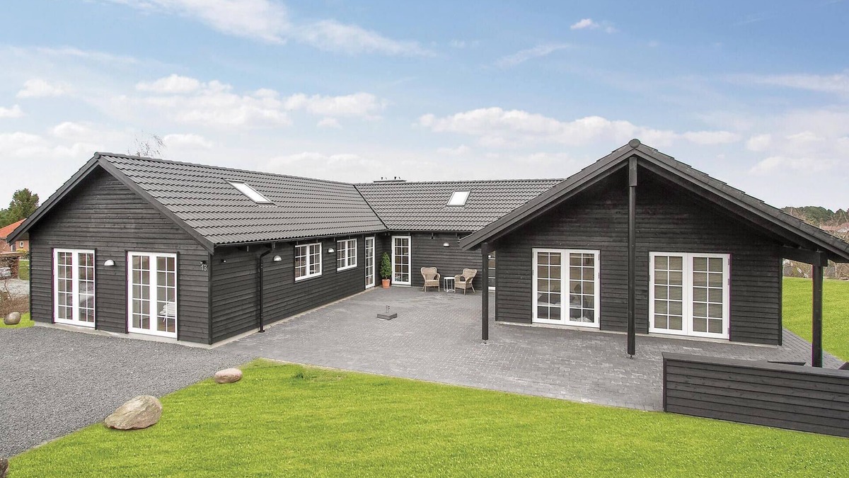 Syddjurs Kommune House | Beautiful home in Ebeltoft with sauna