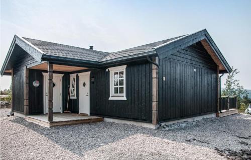 Engerdal House | Beautiful Home In Engerdal With Kitchen