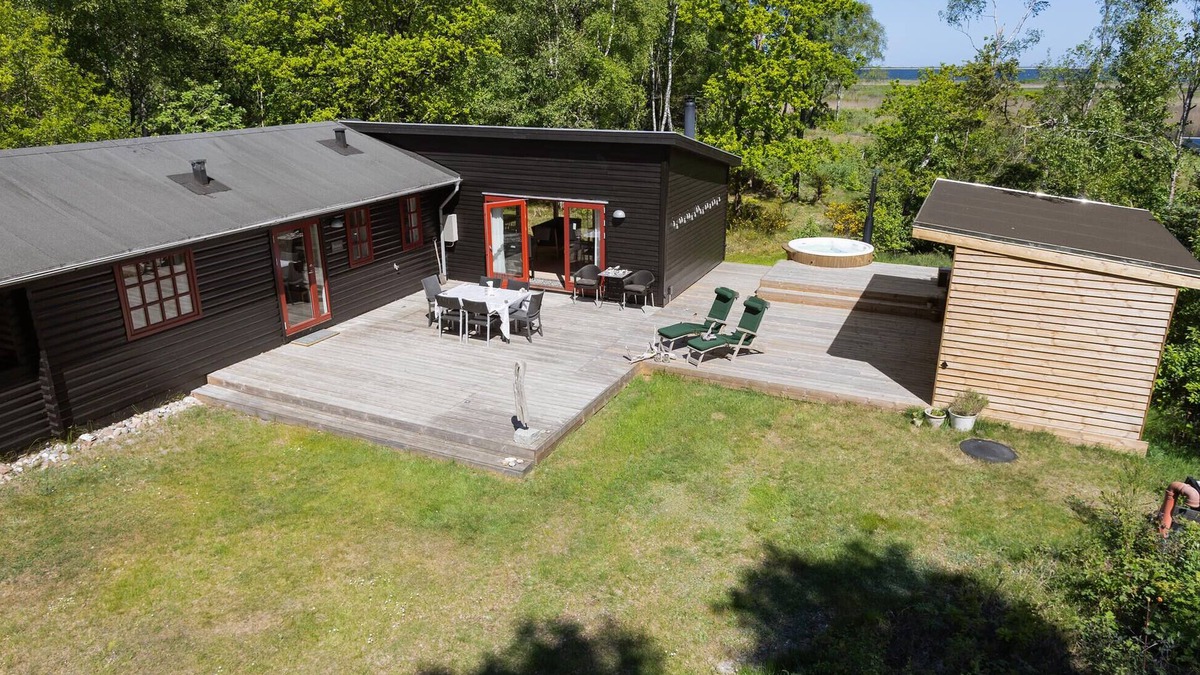 Fur House | Beautiful home in Fur with WiFi
