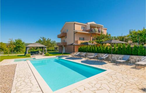 Imotski House | Beautiful Home In Gornji Vinjani