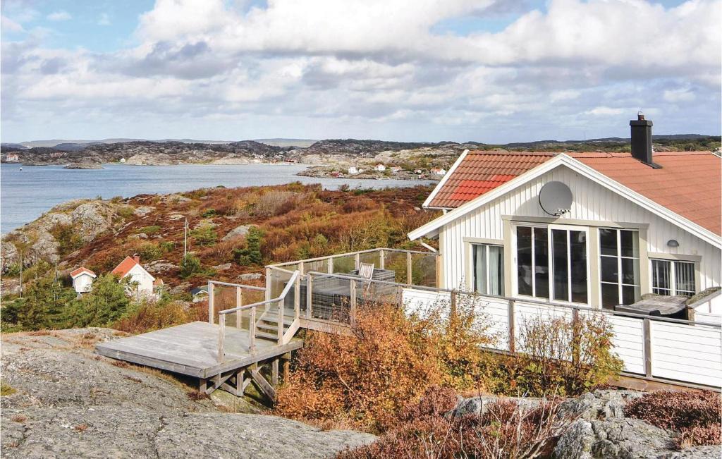 Kyrkesund House | Beautiful Home In Kyrkesund With Sauna