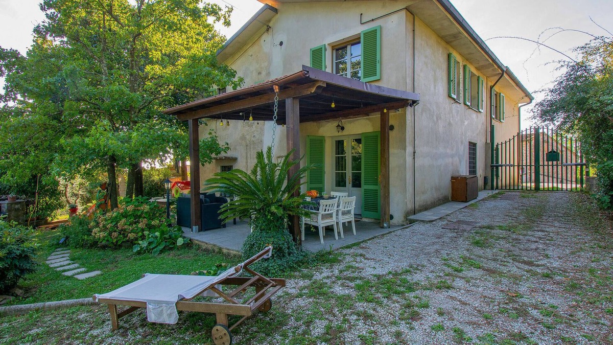 Monsummano Terme House | Beautiful home in Larciano with WiFi