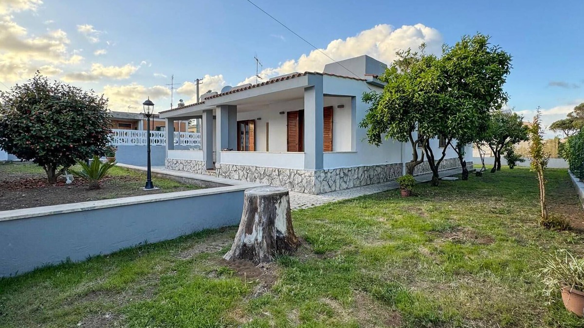 Nettuno House | Beautiful home in Nettuno with WiFi