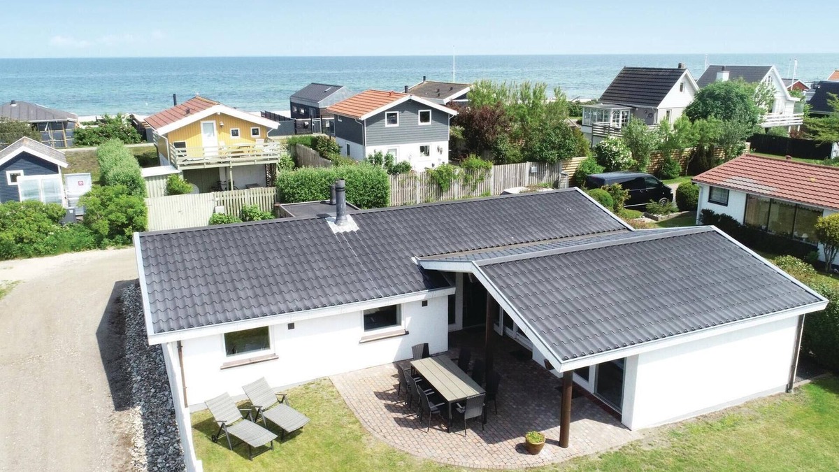 Tørresø House | Beautiful home in Otterup with sauna