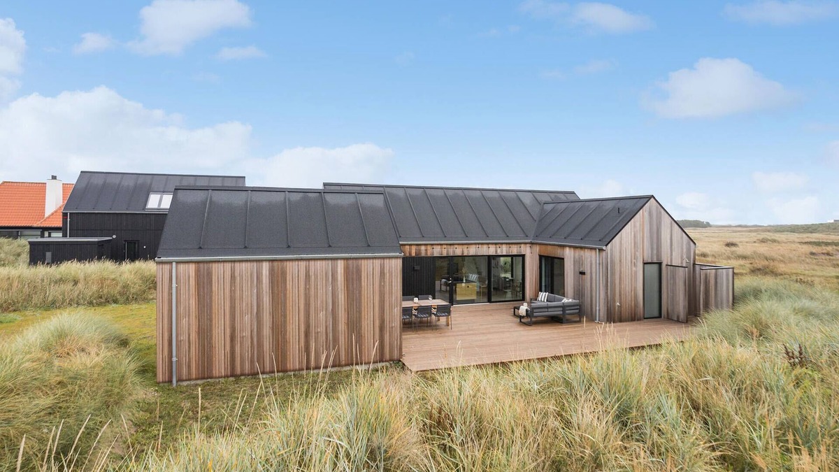 Skagen House | Beautiful home in Skagen with WiFi