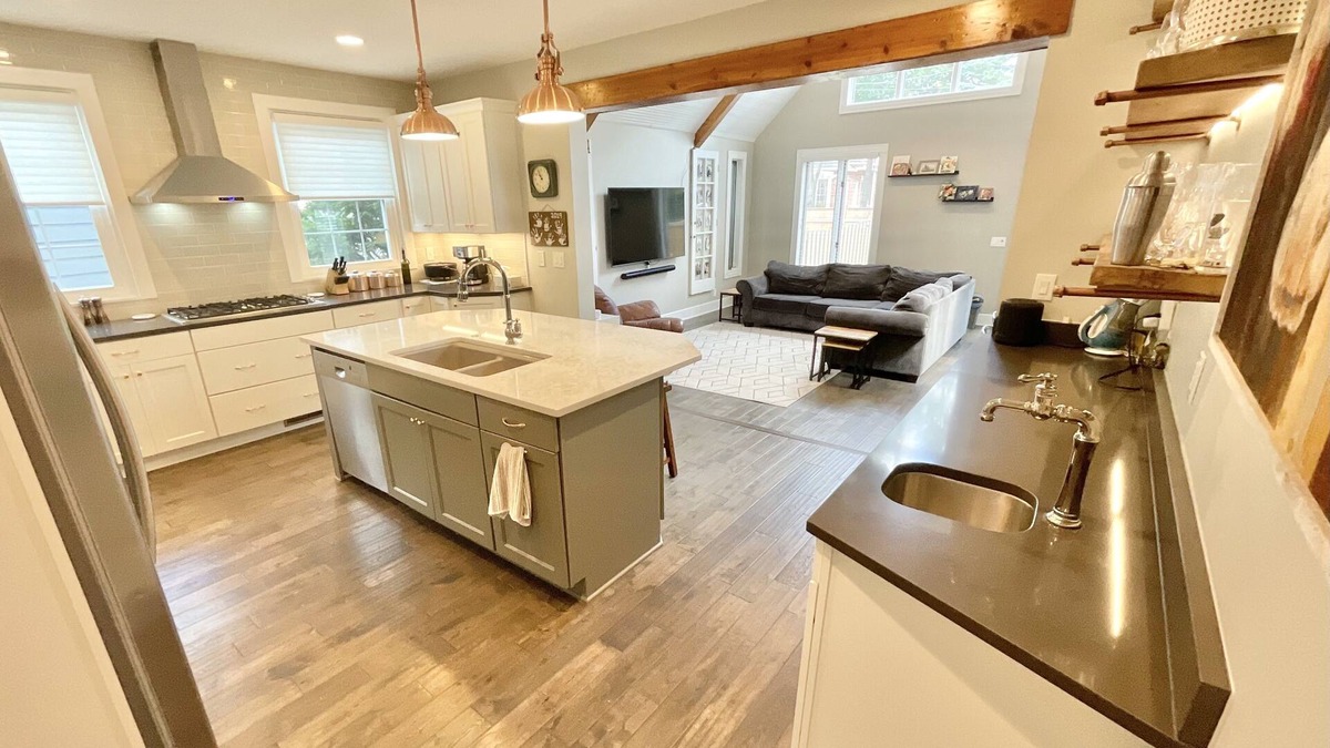 Whitefish Bay House | Beautiful Home in the Heart of the Bay! 15 Minutes to Downtown!