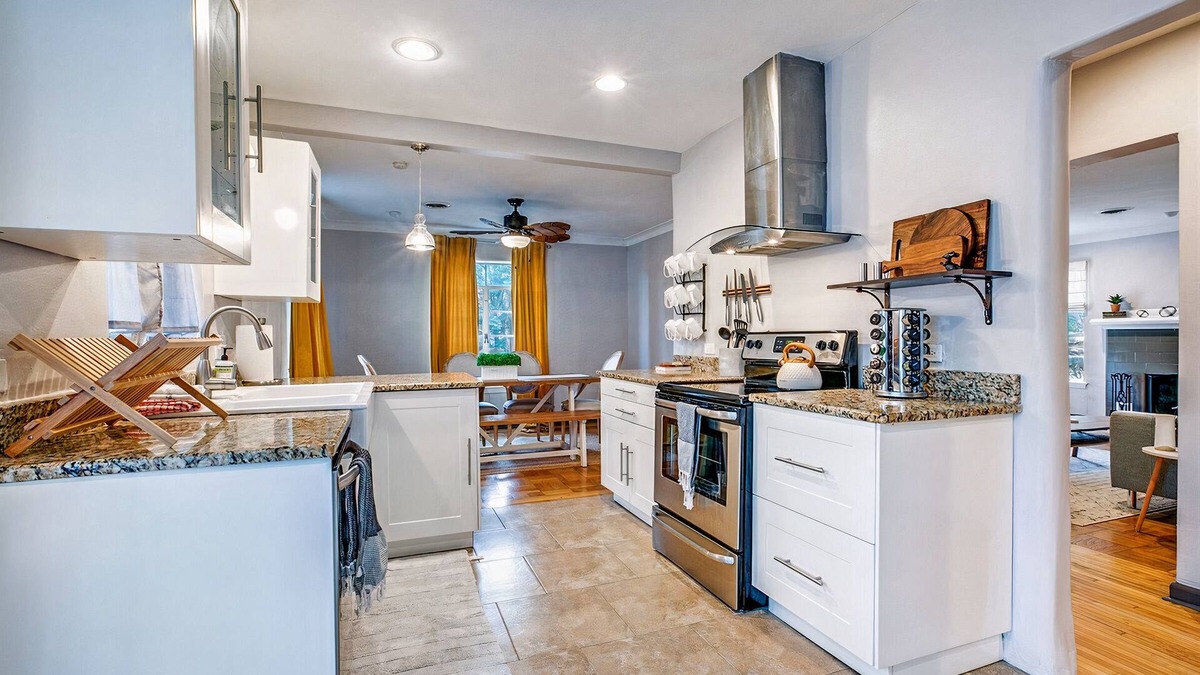 Eastside Promise Neighborhood House | Beautiful Home Near Downtown+Riverwalk