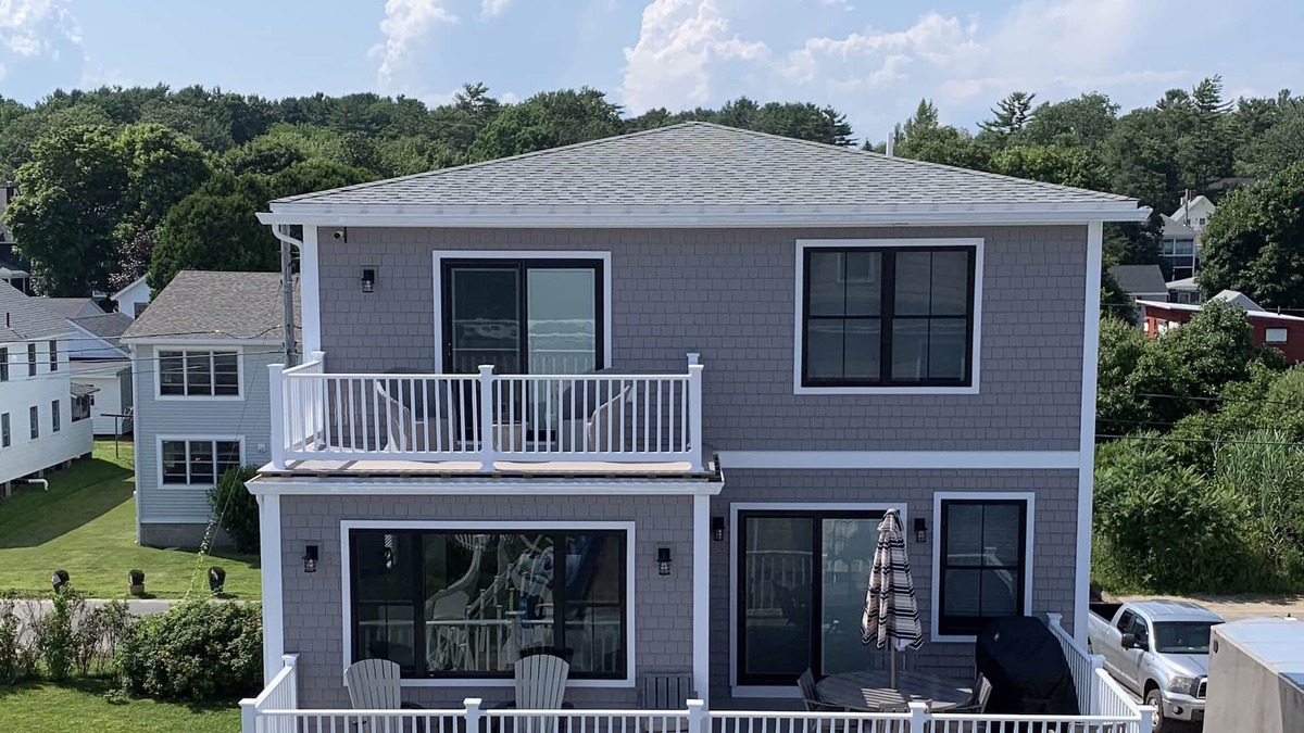 York Beach House | Beautiful home on long sands beach .