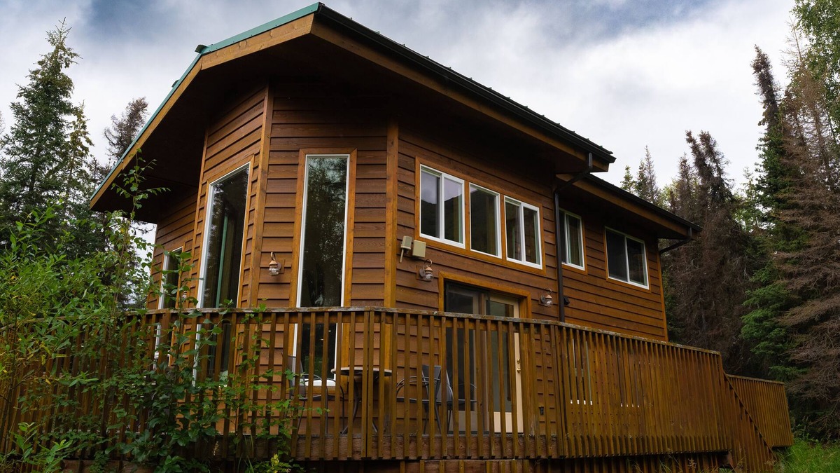 Cooper Landing House | Beautiful Home on 30 Wooded Acres with Creek