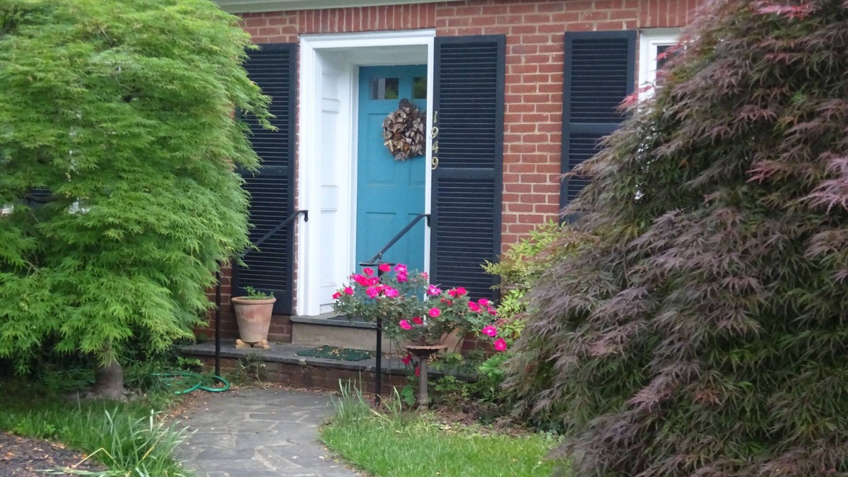 Lewis Mountain House | BEAUTIFUL HOME IN UVA AREA available for graduation 2025