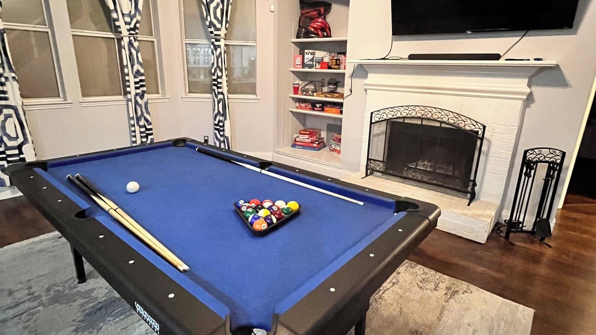 South Arlington House | Beautiful Home W/Heated Pool- Sleeps 16, Pets & Small Events Allowed W/Approval