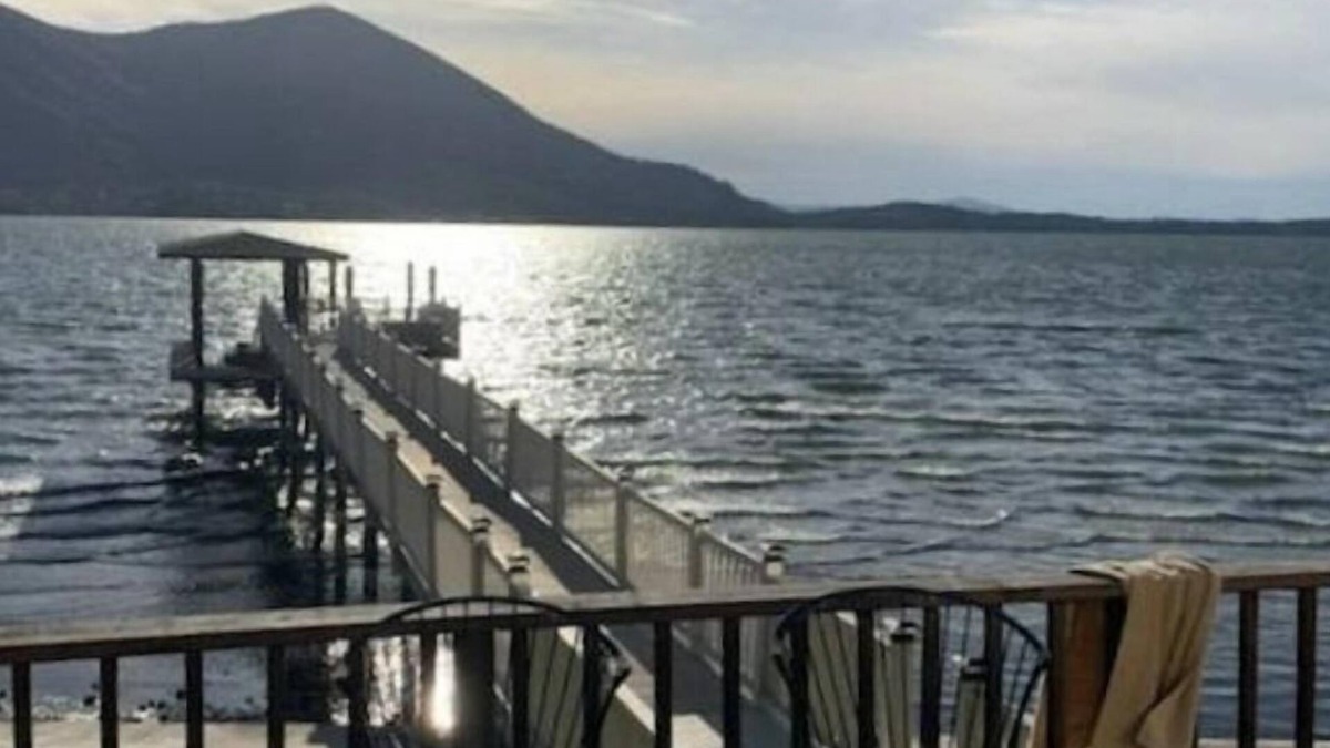 Clearlake House | Beautiful home with spectacular lake and mountain views!