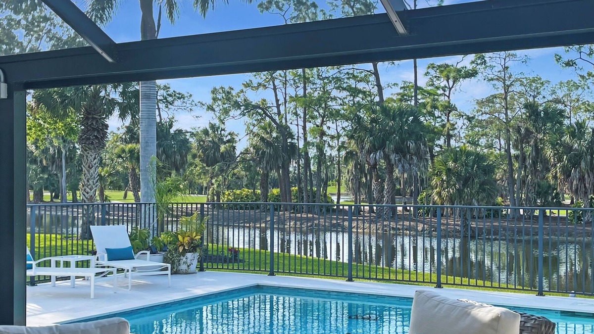 Naples House | Beautiful home with panoramic views on the 17th hole of prestigious Eagle Creek