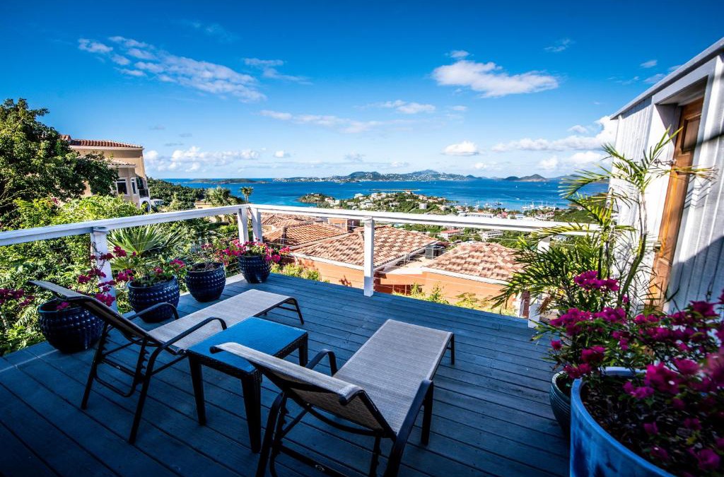 Estate Enighed Apartment | Beautiful Honeymoon Suite at Sunset Serenade