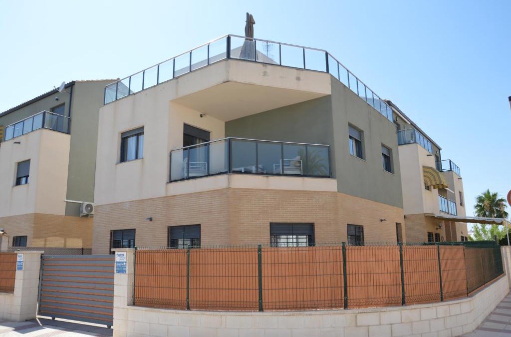 Daimuz House | Beautiful house at Daimus Beach