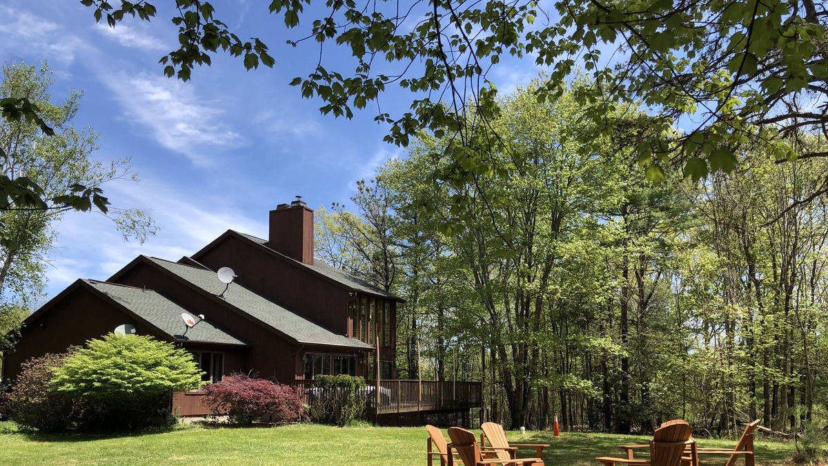 Reeders House | Beautiful House at Poconos w/Fire Pit /Huge Decks