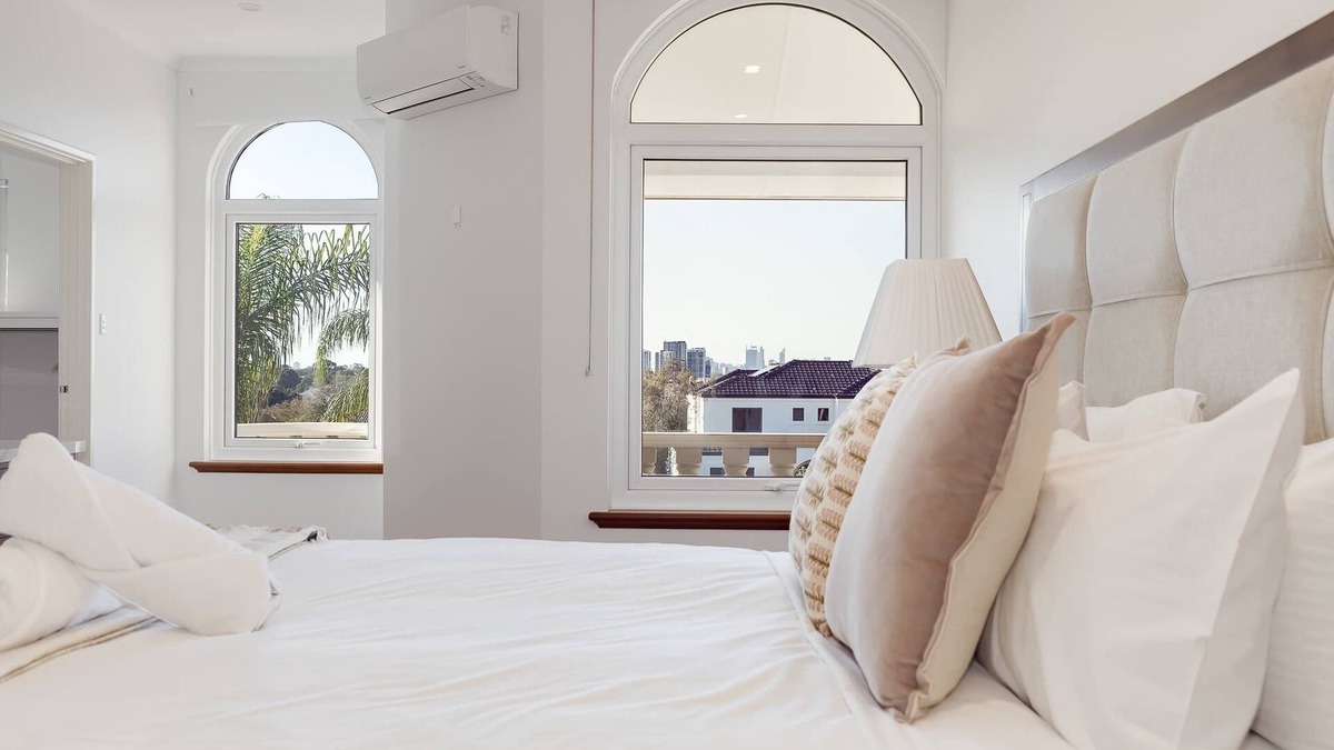 Mount Pleasant House | Beautiful House with a view!
