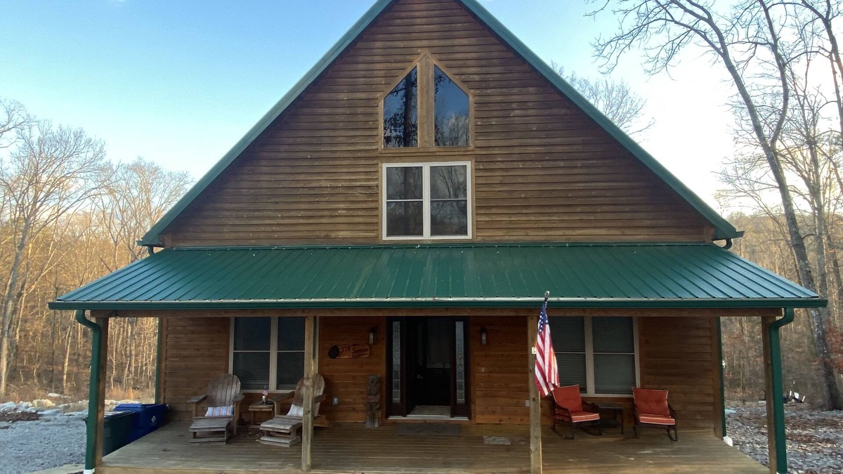 Bronston House | Beautiful house in tranquil setting by the banks of Lake Cumberland