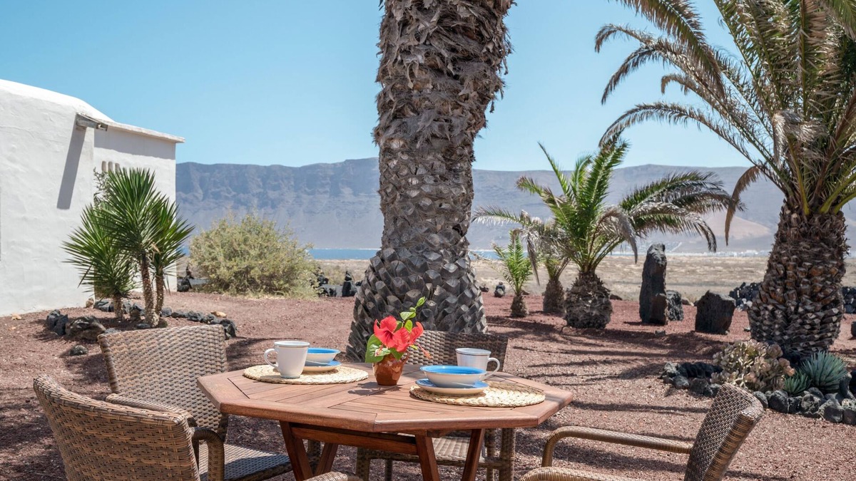 Teguise House | Beautiful House "La Casita" with Sea and Mountain View, Garden & Terrace