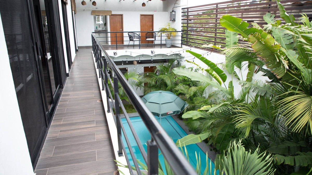 Compostela House | Beautiful House with Pool- Exclusive for you- Steps away from Playa Virgen